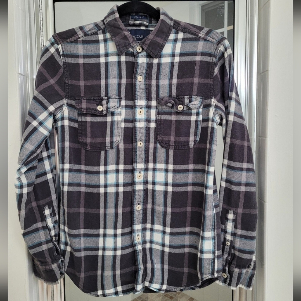 AMERICAN EAGLE Mens Athletic Fit Plaid Flannel Shirt  ** Small **